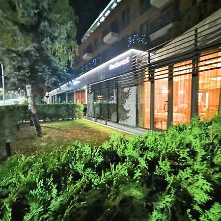水族万岁温泉酒店 4*